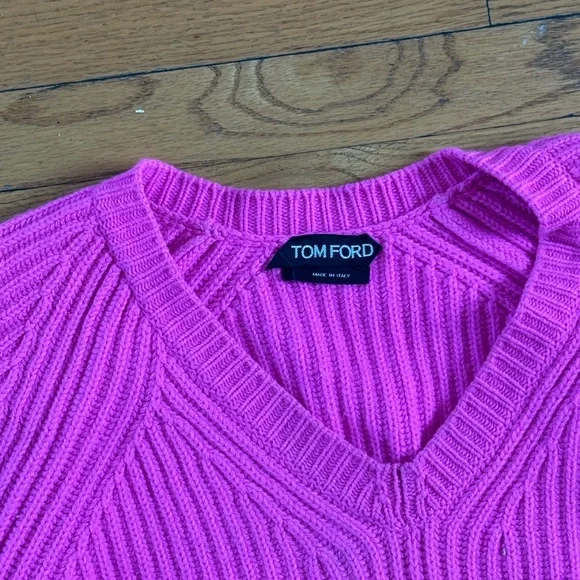 TOM FORD cashmere Vibrant Pink Women's Sweater